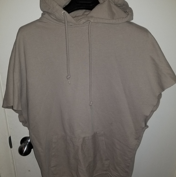 SLEEVELESS HOODY IN CREAM COLOUR - Picture 1 of 2